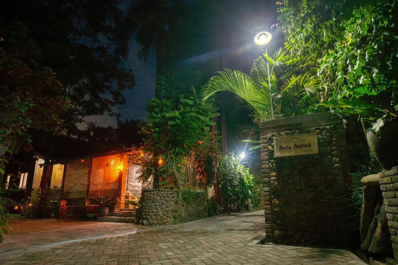 Bata Merah Homestay Banyuwangi  Exterior photo